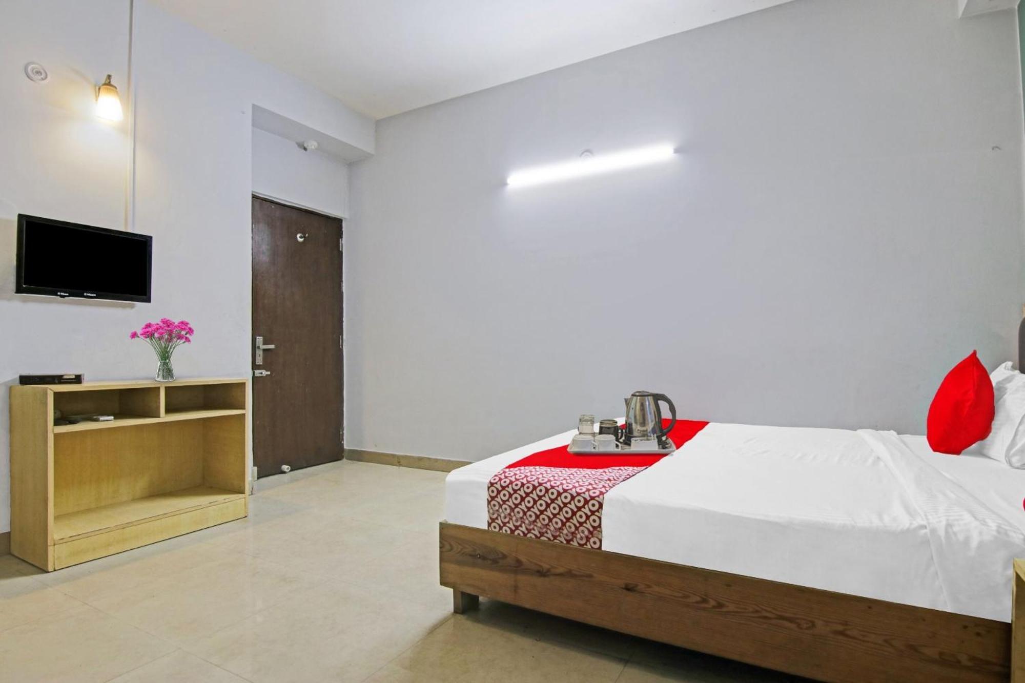 Hotel O Flagship Hotel Metro Star Near Lotus Temple New Delhi Exterior photo